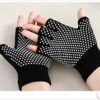 Love pro- 5 Pieces of Cotton+Acrylic Half-Finger Yoga Gloves, Non-Slip Yoga Gloves for Practicing Yoga, Open-Toed Gloves (Black. red. Blue. Gray. Purple) - Image 6