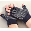 Love pro- 5 Pieces of Cotton+Acrylic Half-Finger Yoga Gloves, Non-Slip Yoga Gloves for Practicing Yoga, Open-Toed Gloves (Black. red. Blue. Gray. Purple) - Image 3