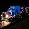 Auto World Xtraction Racing Rig Peterbilt 359 w/Trailer Snake II vs. Mongoose II (Flamethrower) HO Scale Slot Car - Image 4
